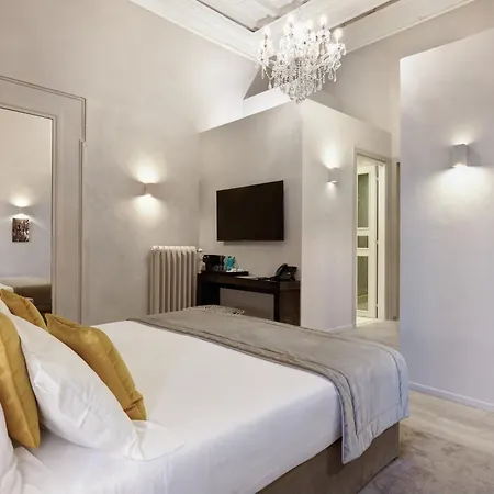 Terrace Pantheon Relais Hotel 4*