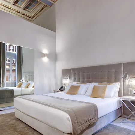 Terrace Pantheon Relais Rome