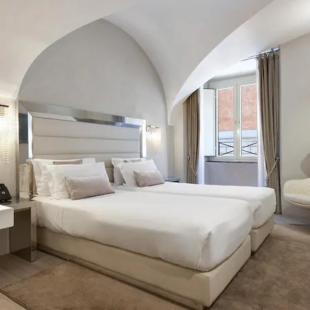 Terrace Pantheon Relais Hotel