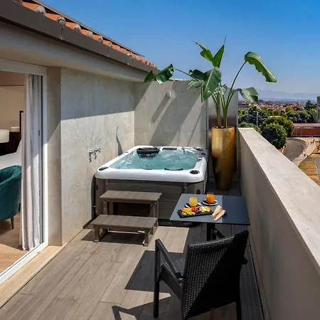 Hotel St Martin By Omnia 4*