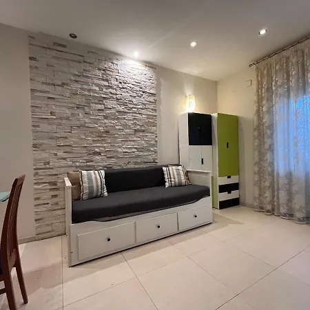Charm & Relax Jacuzzi Roma-gemelli Apartment *