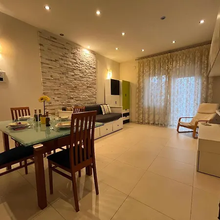 Charm & Relax Jacuzzi Roma-gemelli Apartment Rome
