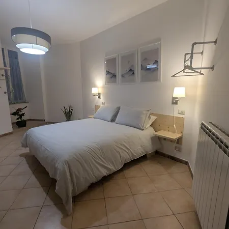 Guest house R2R Vatican Retreat *