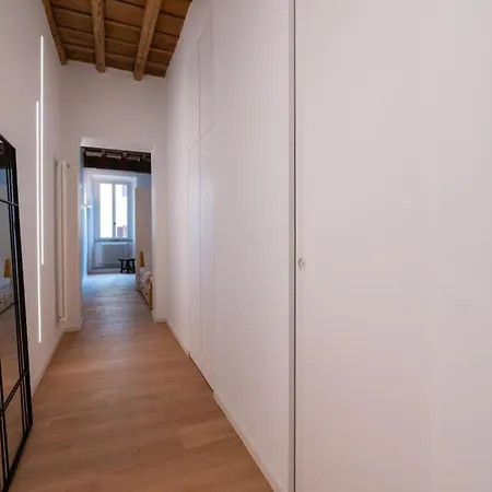 Sotto Al Letto Del Papa - Borgo Pio - Vaticano Appartamento