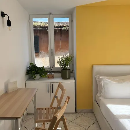Panieri - Homkeey Apartment *