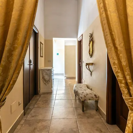 Le Clarisse Hotel *