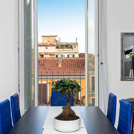 Apartment Iron Santa Maria Rome