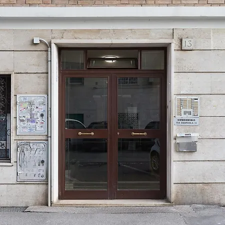 15 Minuti Da San Giovanni - A C, Wifi E Smart Tv Rzym