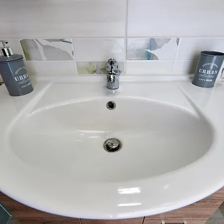 Apartament 15 Minuti Da San Giovanni - A C, Wifi E Smart Tv *