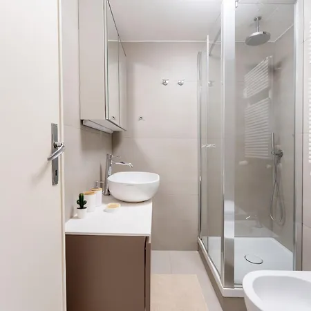 Apartment La Galleria, Rooftop Flat Nearby Borghese *