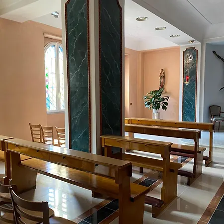Casa Per Ferie Suore Salesiane Dei Sacri Cuori Bed & Breakfast
