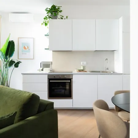 Aeterna - C8 Holiday home Rome