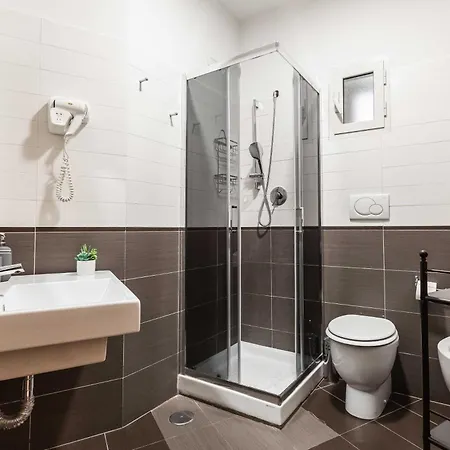 Renovated 2-bdr Flat Statuto - Zen 51 * Rome