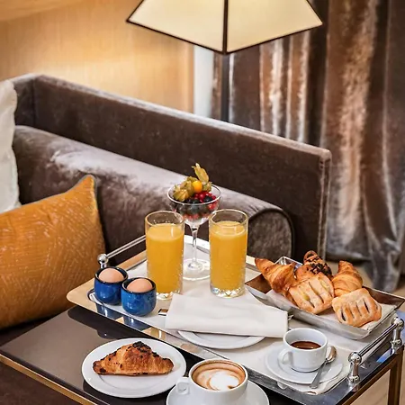 Starhotels Metropole 4*