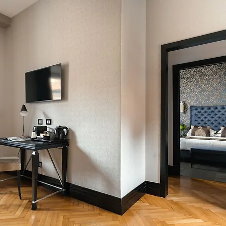 Unica Aparthotel