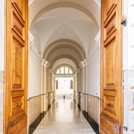 Mybedcavour Πανσιόν