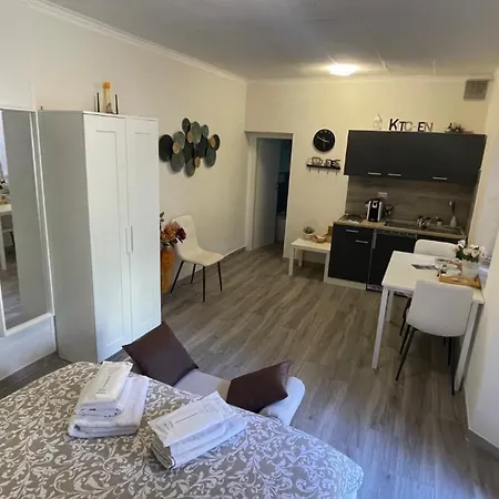 Marand House Holiday home *