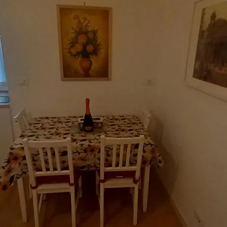 Domus Appio Latino - Parco Appia Antica Рим
