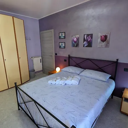 Apartment At Eria's House - 100 M Metro A Subaugusta *