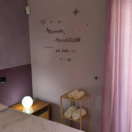 Apartment At Eria's House - 100 M Metro A Subaugusta Rome