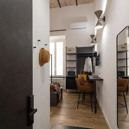 Style & Stone Guest house *