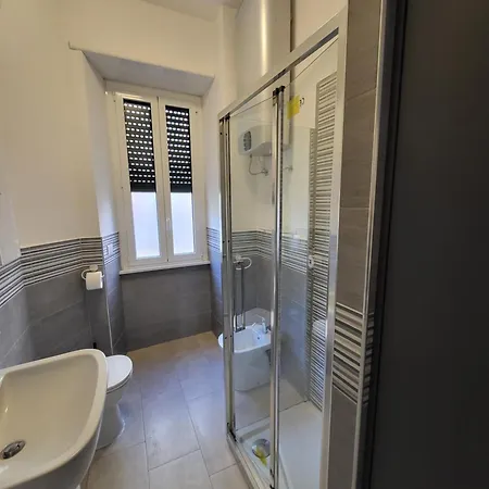 Apartment Dream House Re Di - 50mt To Metro Station, Position, 4pax, 2bdr