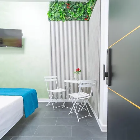 Le Regine - - Adult Only Rome