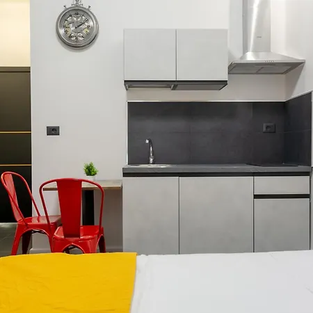 Le Regine - - Adult Only * Rome