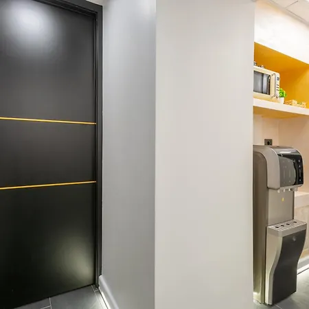 Le Regine - - Adult Only Rome
