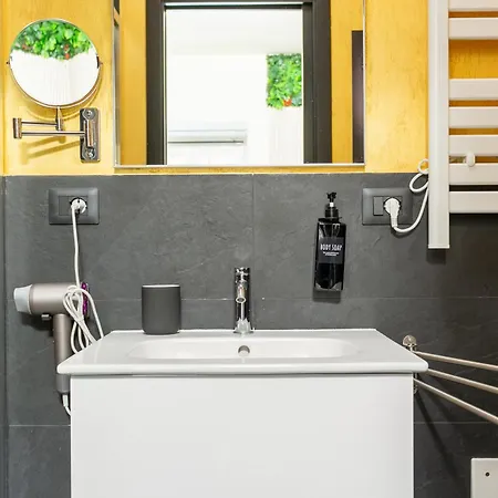 Le Regine - - Adult Only Maison d'hôtes