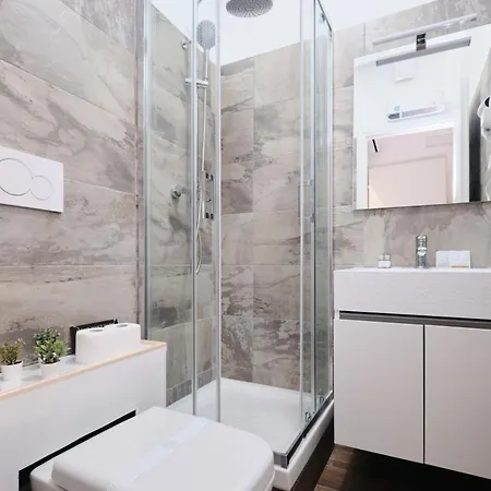 New Gens Iulia 2 Min Da Stazione Trastevere Apartamento *