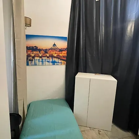 Homestay Near San Giovanni Colosseum