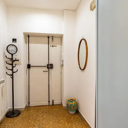 Apartment Brunetta Cozy Apartmentmetro B Rome