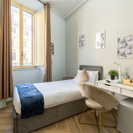 Portafortuna - Close To Colosseum Рим
