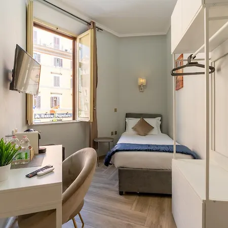 Portafortuna - Close To Colosseum Рим