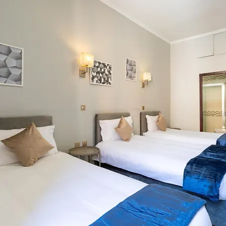Portafortuna - Close To Colosseum Рим