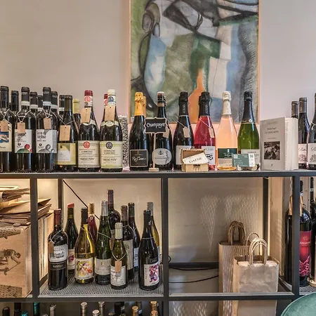 Apollo Boutique Rome