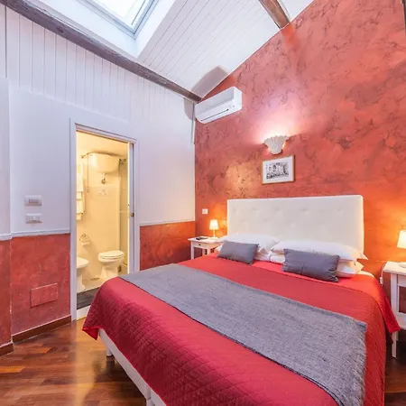 In Bb - Skylight Double In History House