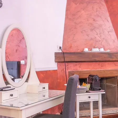 In Bb - Family In History House Rome