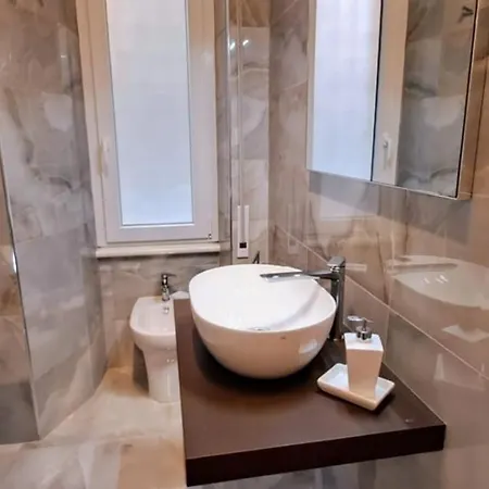 Machiavelli Forty Seven Apartment *