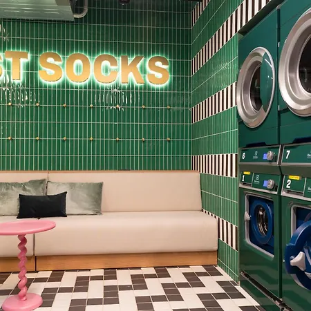 Hotel The Social Hub 4*