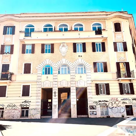 Apartment Il Cortile Del 900 Rome