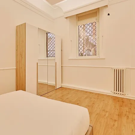 Casa Di Borgo Rome