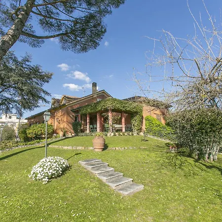 Villa Garden Hill