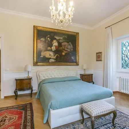 Garden Hill * Roma