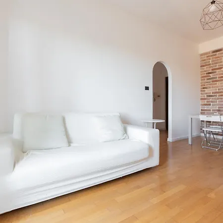 Agostini 9- Bright Flat Apartment *