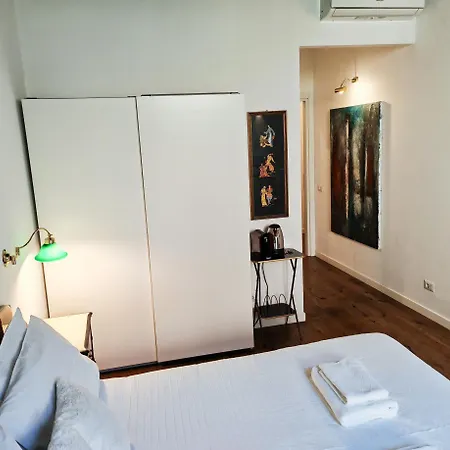 Forum Guest house *