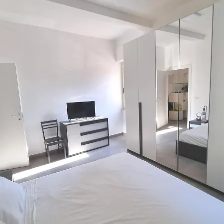 Apartament Pigneto Giardino E Posto Auto Privati