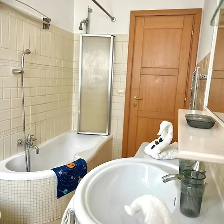 Holiday home 700 Meters From The Metro