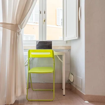 Apartment Secret Retreat In The Heart Of The Ghetto By Houseeds *